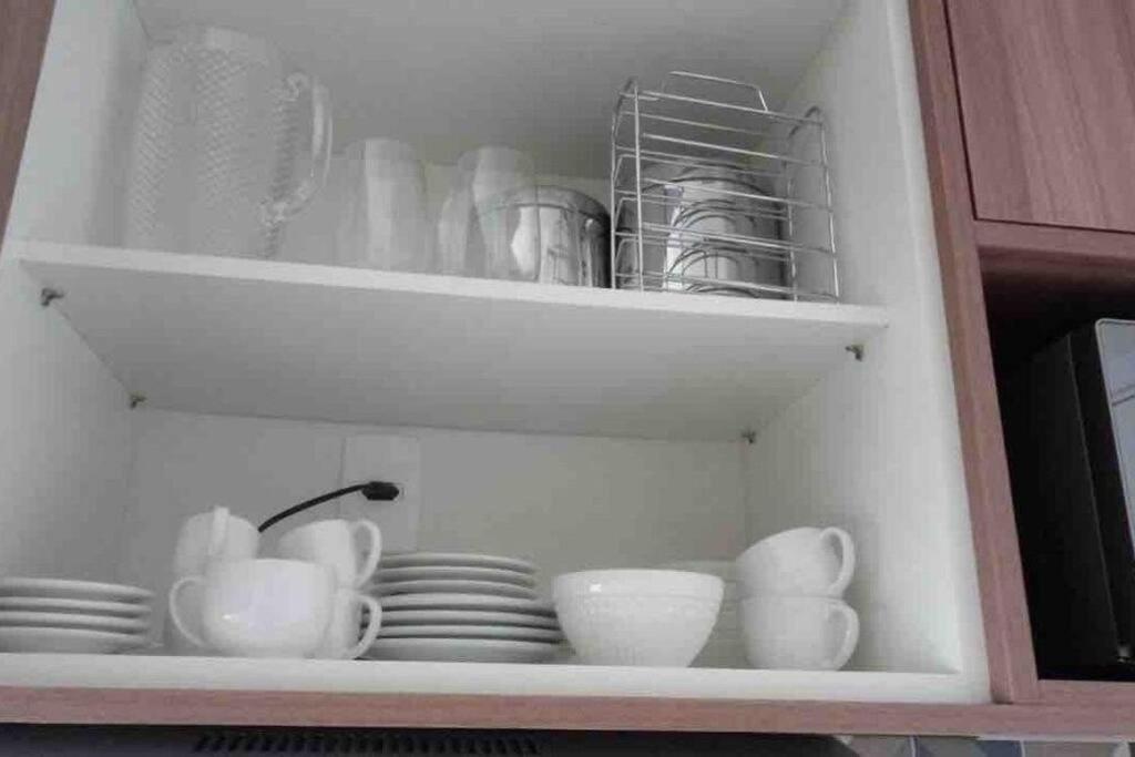 Vlnovaconcei 4pessoas Ar Cond E Varanda Apartamento *